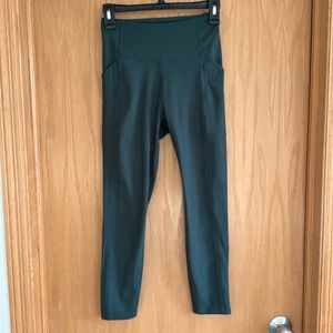 Girlfriend collective, moss color, compressive pocket leggings, size small